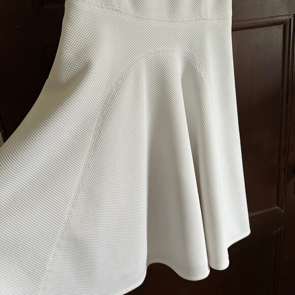 REBECCA TAYLOR | White Textured Fit & Flare dress with Scallop Detail | Size 4 - Picture 3 of 7